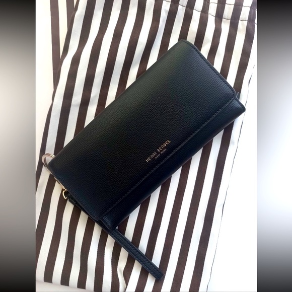 Henri Bendel Uptown Out and
About Wallet - Picture 1 of 5